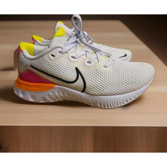 Nike Renew Run CK6360-005 Women’s Size 7 White Pink Orange Running Sneakers - Picture 2 of 6